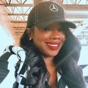 Meet your Posher, Christina